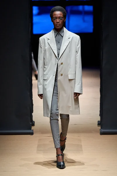 Look 2